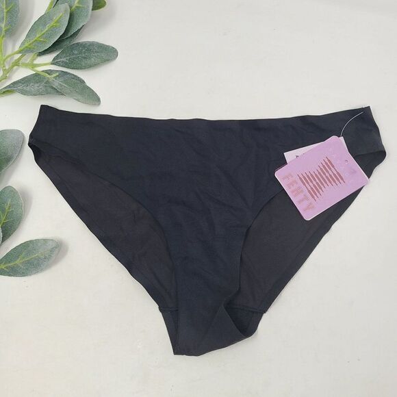 SAVAGE x FENTY Black Medium Panties NWT - Picture 1 of 5